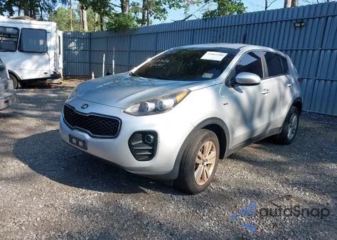 2017 Kia Sportage Lx z USA, uszkodzony, nr VIN KNDPMCAC8H7238470